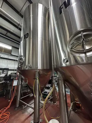 Used PREMIER STAINLESS 120 BBL FV Stainless Steel Tanks Oregon US | Ager Tank & Equipment Co. #1407724
