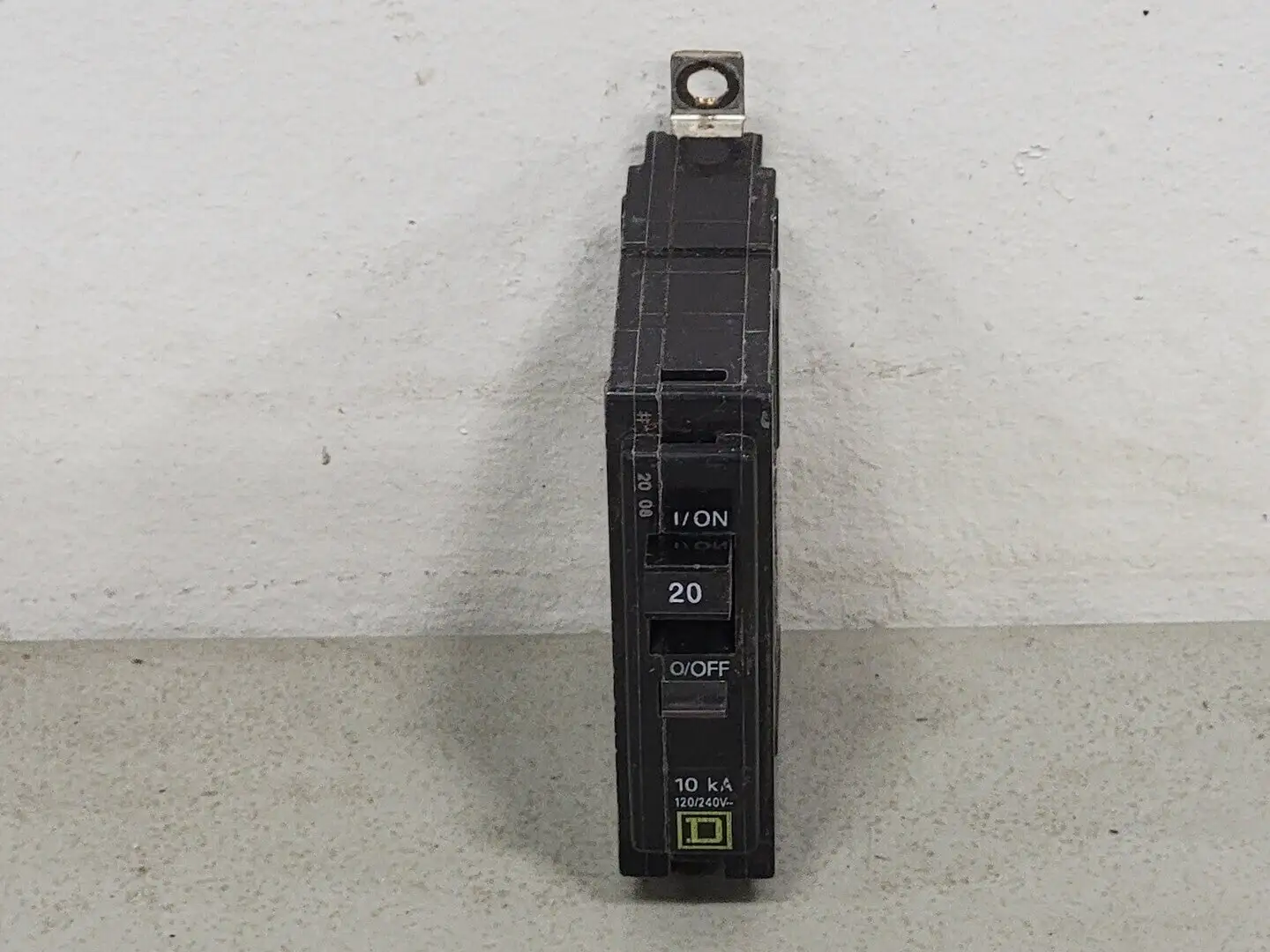 USED SQUARE D QOB120