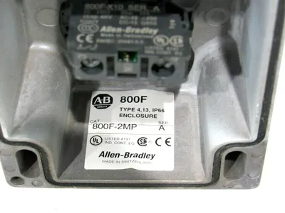 NEW ALLEN BRADLEY 800F-2MP PUSHBUTTON ENCLOSURE SER.A 800F2MP