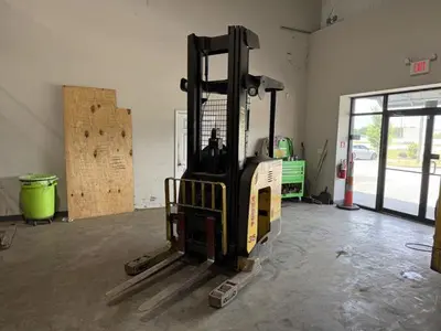 USED 2009 HYSTER N35ZRS