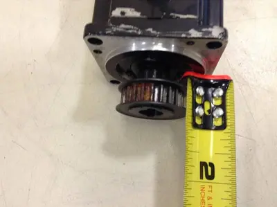 USED YASKAWA SGMP-01AWYR12