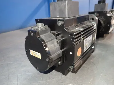 NEW OMRON R88MK90010FBS2
