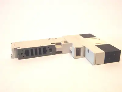 USED SMC SOLENOID VALVE 0.1-0.7MPA