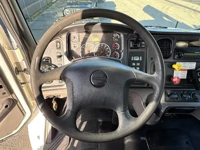 Used 2015 FREIGHTLINER M2 106 Tractors & Trailers Florida US | Truck and Van Outlet #1506283
