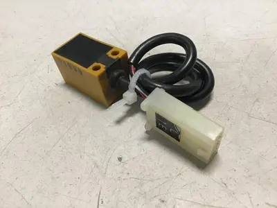 USED OMRON TL-Q5MC1-5
