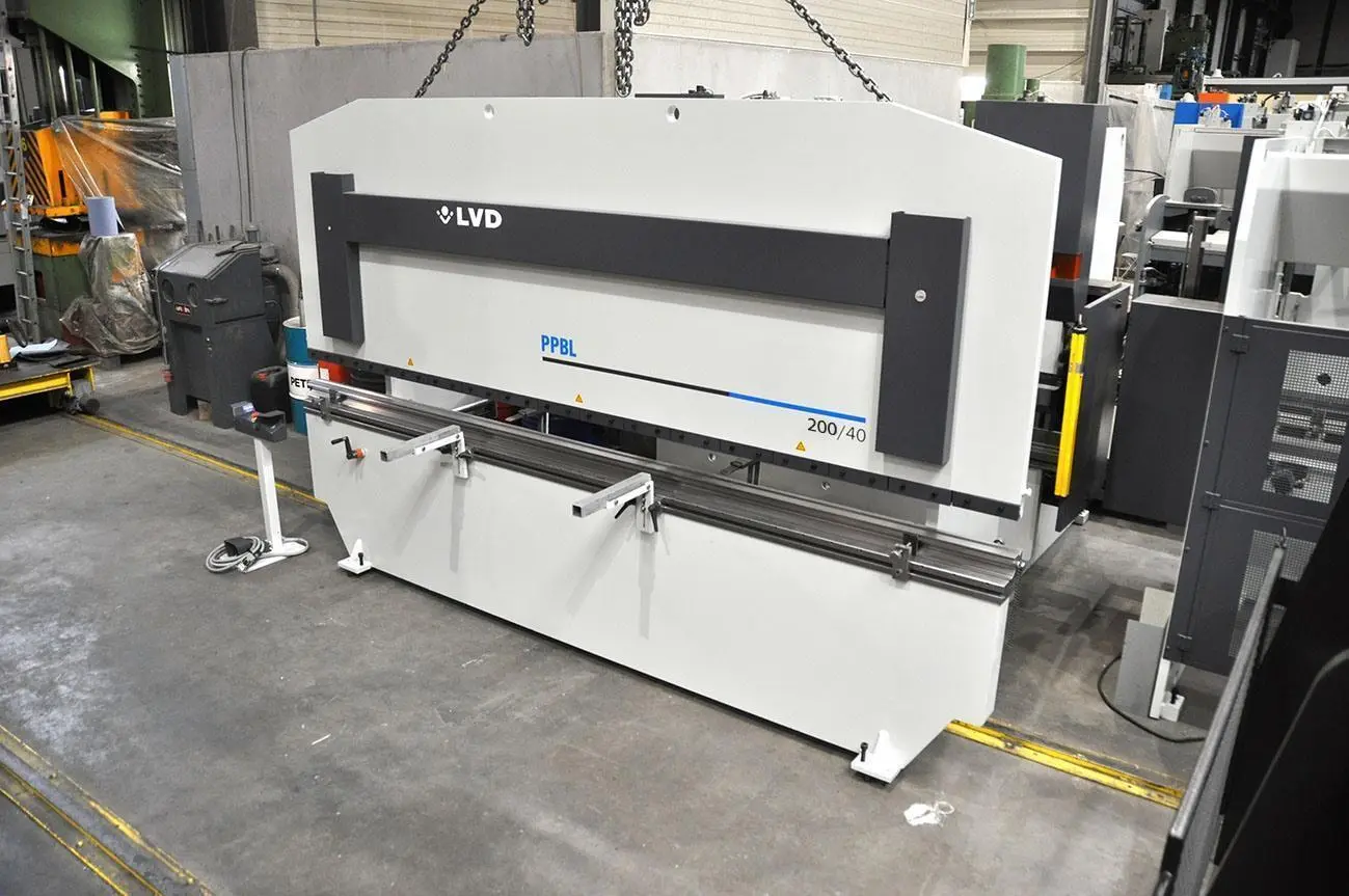 USED LVD PPBL 200 TON X 4100 MM CNC