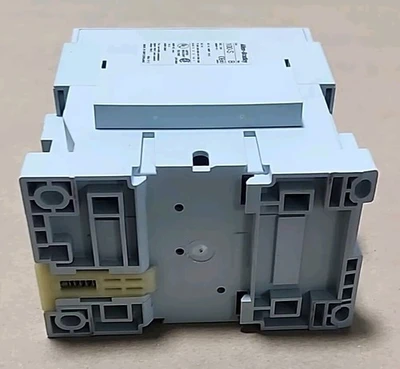 NEW Allen Bradley 100-C72D10