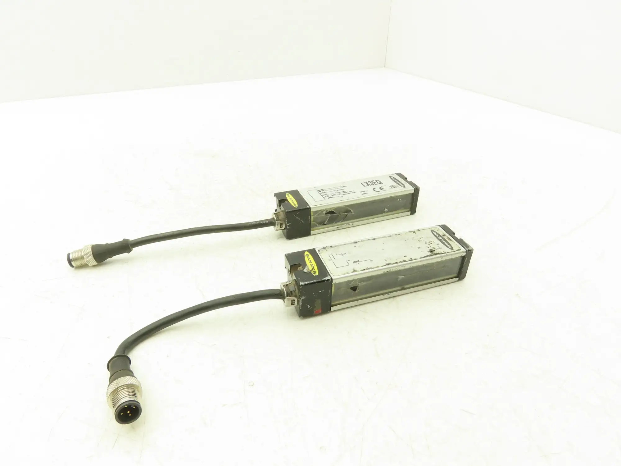 Banner Part Sensing Light Curtain Set 67mm Protected Height 300mm- 2m 10-30VDC