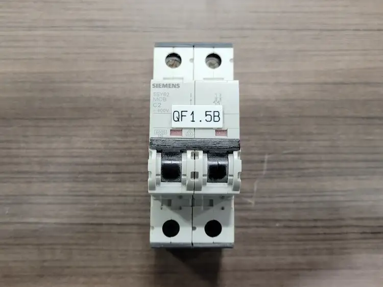 Used SIEMENS 5SY6202-7 Switchgears British Columbia CA | Lenmark #242729
