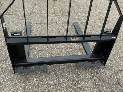 Used _UNKNOWN_ _UNKNOWN_ Pallet Forks Michigan US | Miedema Asset Management Group #1577412