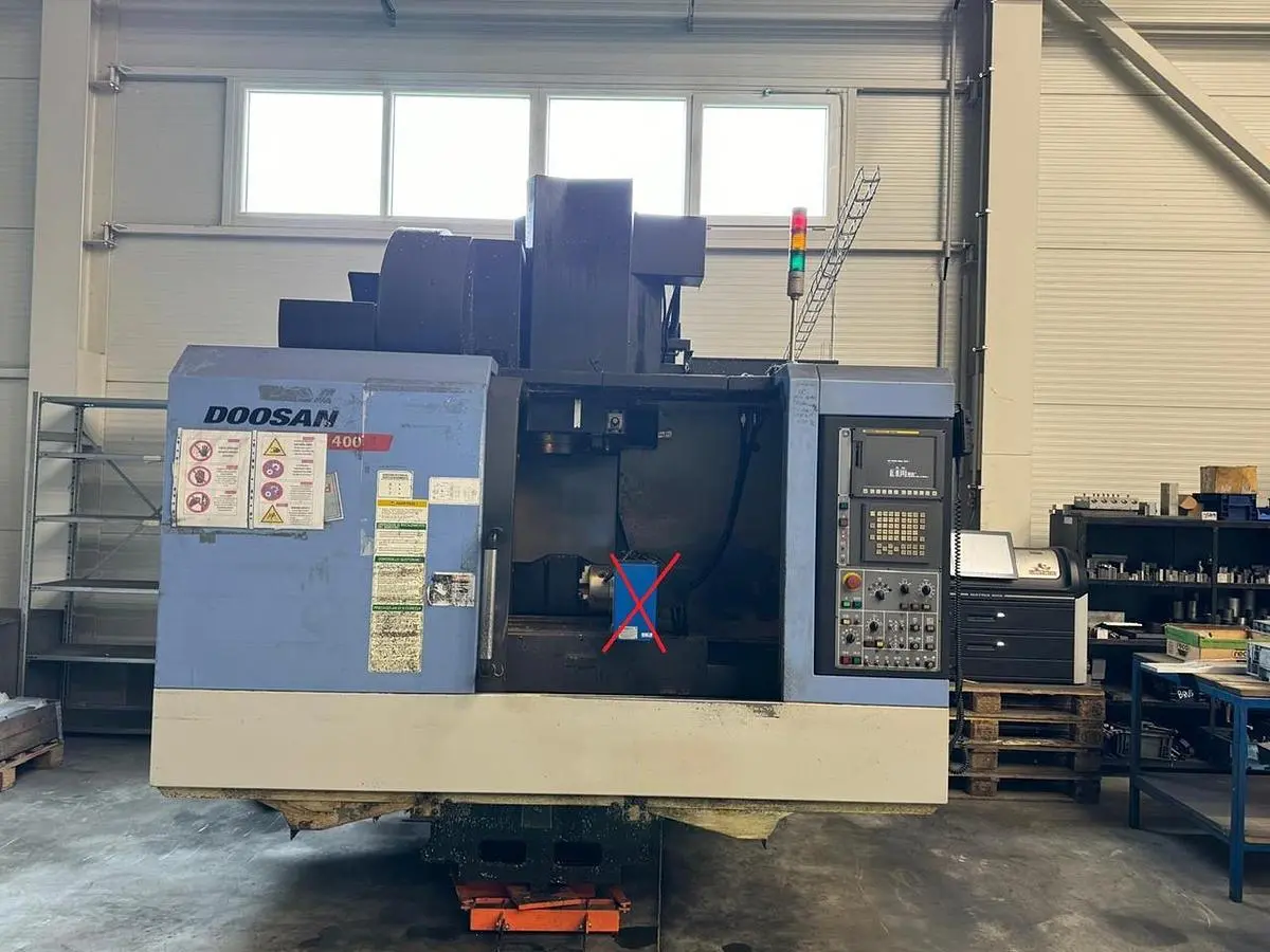 Used 2010 DOOSAN DNM 400 Vertical Machining Centers CZ | Amaron s.r.o. #1056727