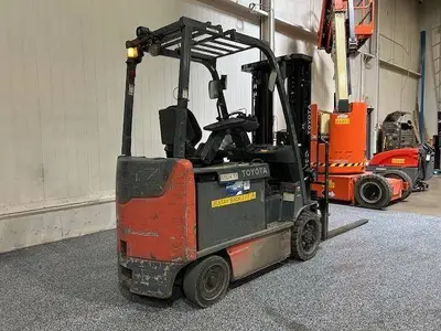 Used 2018 TOYOTA 8FBCU32 Misc Forklifts Illinois US | Somerset Equipment Sales #1542923