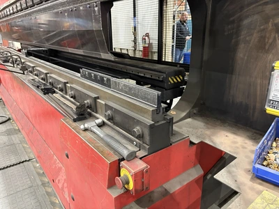 Used 2011 AMADA HDS-2204NT Press Brakes Illinois US | Revelation Machinery #1262314