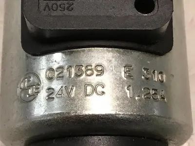 USED REXROTH 4WE6J62/EG24N9K4