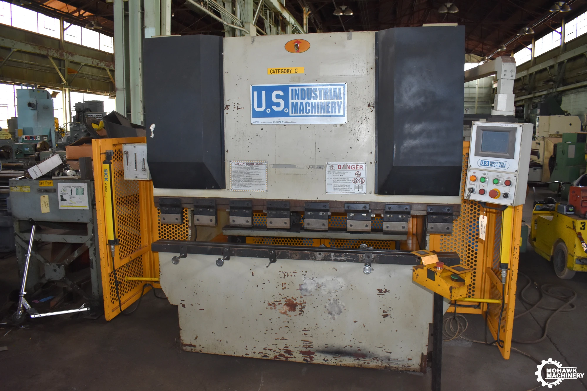 6'6" U.S. INDUSTRIAL MACHINERY "US446" 44-TON CNC HYDRAULIC PRESS BRAKE w/2-AXIS CNC BACK GAUGE - RAM DEFLECTION ADJUSTMENT