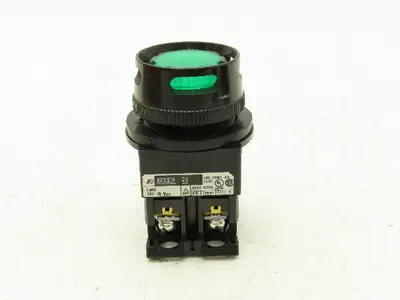 Fuji Electric Pushbutton Green Illuminated Momentary 1 Normally Open  Lot of 8