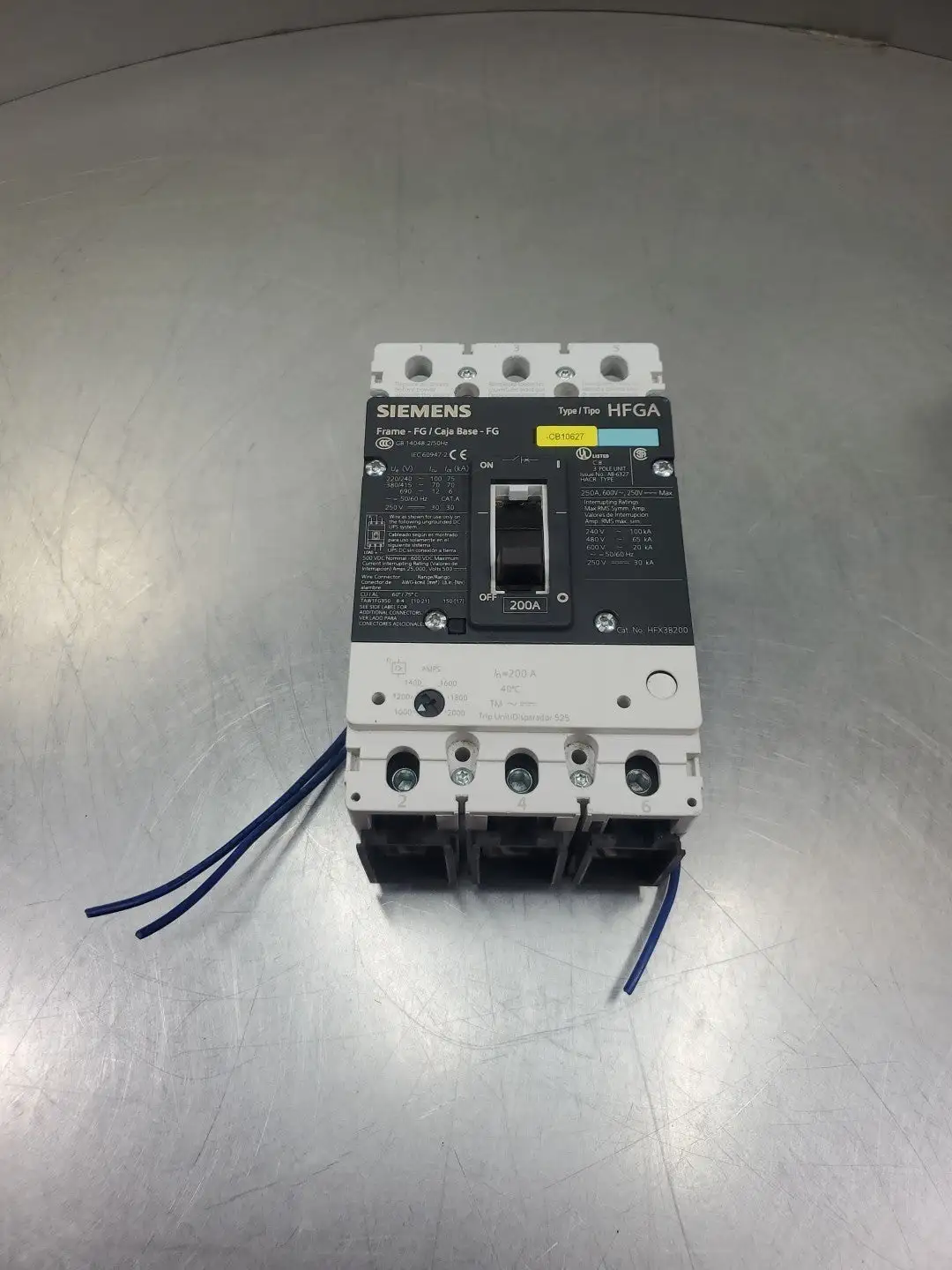 USED Siemens HFX3B200 CIRCUIT BREAKER, 200A, 220-690V