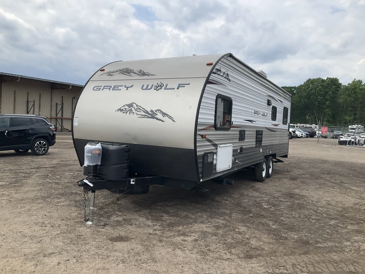 Used 2015 CHEROKEE GREY WOLF Campers, Caravans, Motorhomes Michigan US | Miedema Asset Management Group #1186809