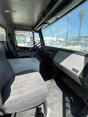 Used 2000 FREIGHTLINER FL60 Tractors & Trailers California US | Lillo Machinery #1388213