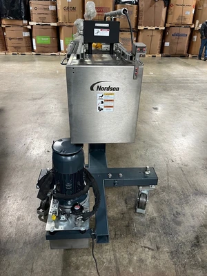 USED NORDSON HYFLEX 3/3-WEGE