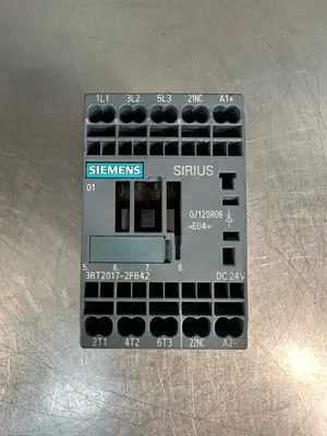Siemens 3RT2017-2FB42 CONTACTOR 24V 3 POLE SIRIUS (7.4.2)