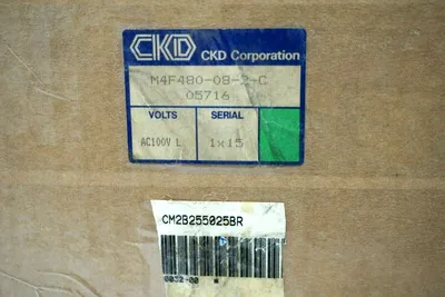 NEW CKD M4F480-08-2-C VALVE M4F480082C
