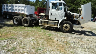 Used 2000 FREIGHTLINER FL112 Mobile Cranes Tennessee US | Ran Equipment #1398996