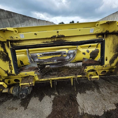 JOHN DEERE 8800 chopper | Iron Listing (53)