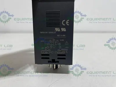 NEW OMEGA CN4421TR-D1-A-24V TEMPERATURE CONTROLLER