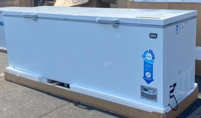 171-0403 98" Solid Top Self Contained Chest Freezer
