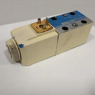 USED VICKERS DG4V-3-2AL-M-U-HL7-60