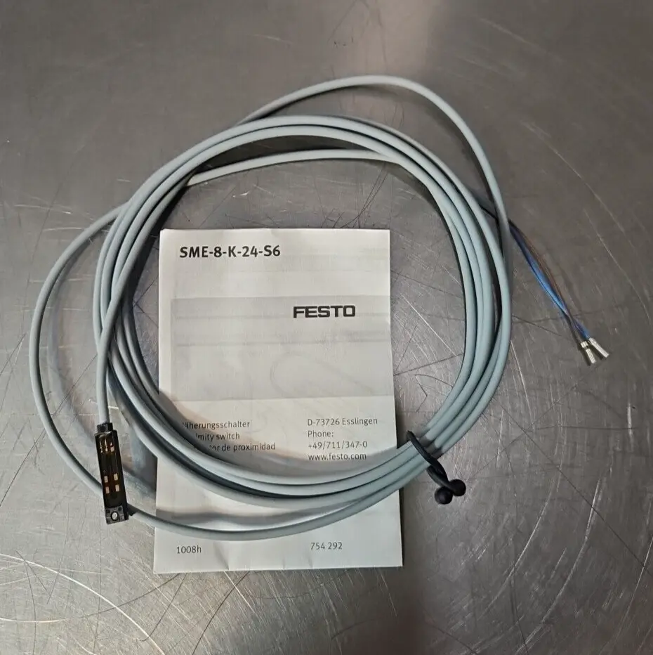 Festo SME-8-k-LED-24 proximity switch / sensor 161756 loc5D27