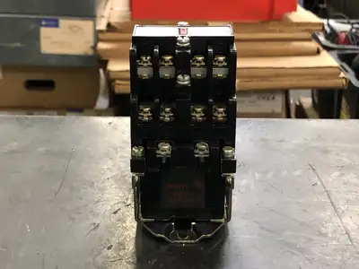USED ALLEN-BRADLEY 700-N800A1