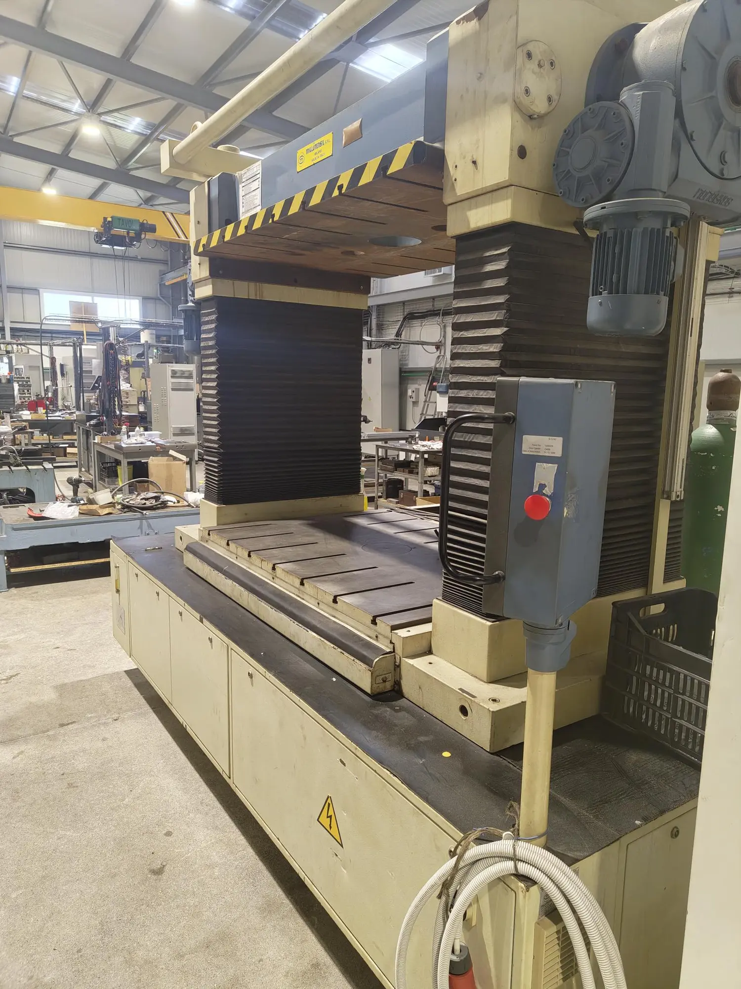USED 1999 MILLUTENSIL BV 30E
