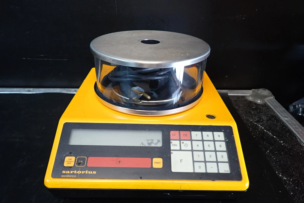 USED SARTORIUS E1200S+