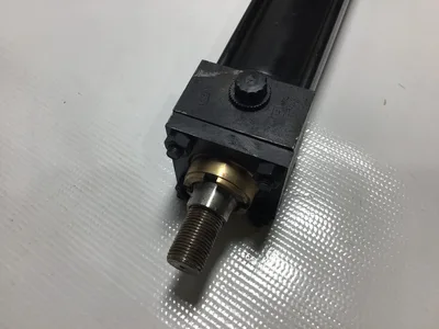 Parker 02.00 BB2AU34 14.000 Hydraulic Cylinder Series 2A 250PSI Air
