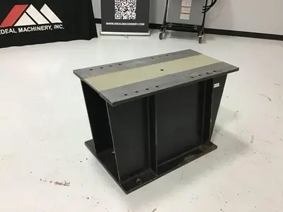 USED SEPRO 32X22 ROBOT STAND