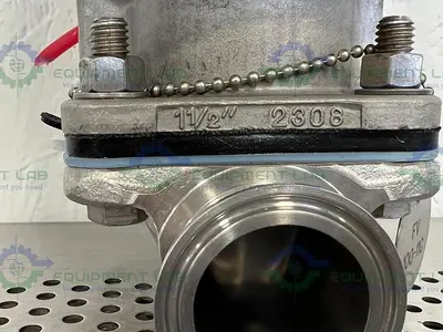 USED ITT PURE-FLO AP1509  STAINLESS STEEL DIAPHRAGM VALVE W/ 1 1/2" SANITARY FIT