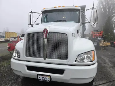 USED 2020 KENWORTH T270