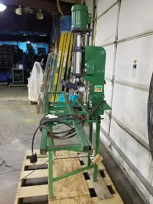 USED GRASS HINGE & LINE BORING MACHINE