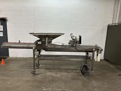 USED 2005 LAKEWOOD CUSTOM