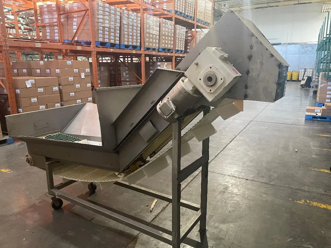 USED STAINLESS STEEL Incline Conveyor Incline Conveyors