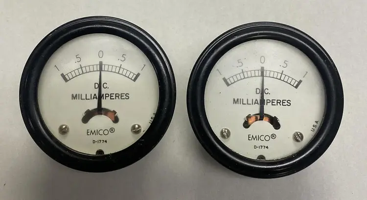 New | in-Stock EMICO D-1774 Universal Pressure Meters Ohio US | Surplus Asset Holdings #1245602