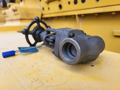 3/4" Class 800 Globe Valve API 602
