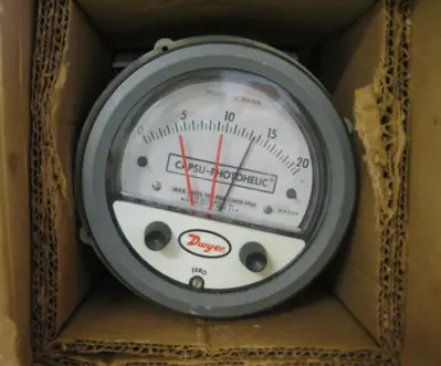 NEW Dwyer 43020