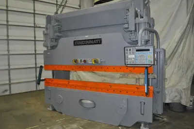 USED CINCINNATI 90 FMII FORMMASTER