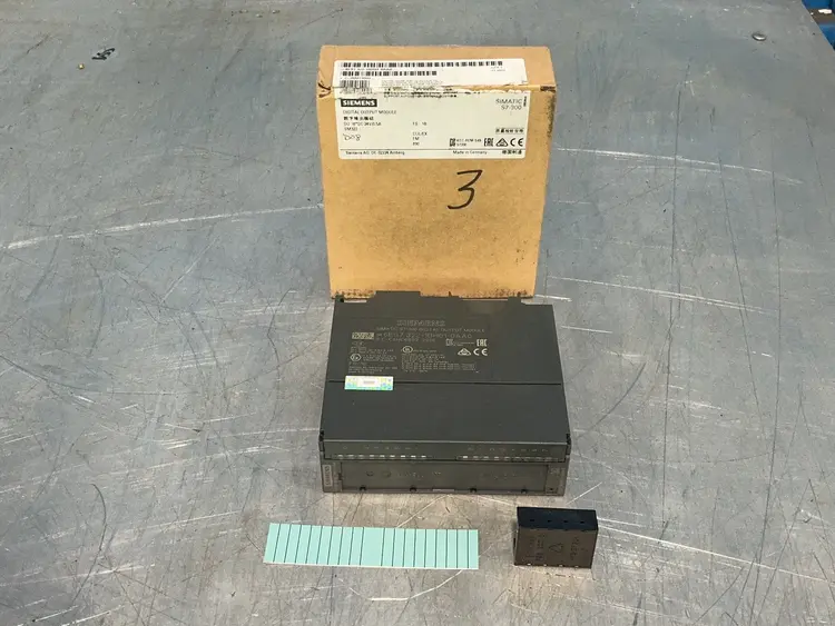 New | in-Stock SIEMENS 6ES7 3221BH010AA0 PLC Input & Output Ohio US | HGR 24 #1357463