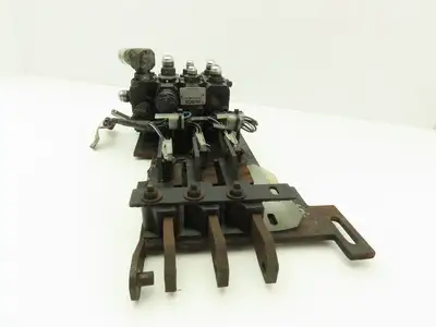 Hyster 3-Spool Hydraulic Mast Control Valve Manifold from E60Z-33 Forklift