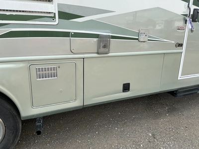 Used 2003 SOUTHWIND TBD Campers, Caravans, Motorhomes Michigan US | Miedema Asset Management Group #1321345