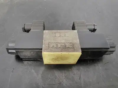 USED YUKEN DSG-01-3C60-A120N-5090G